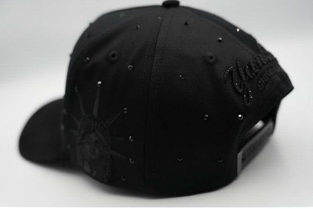 NY Total Black Crystals