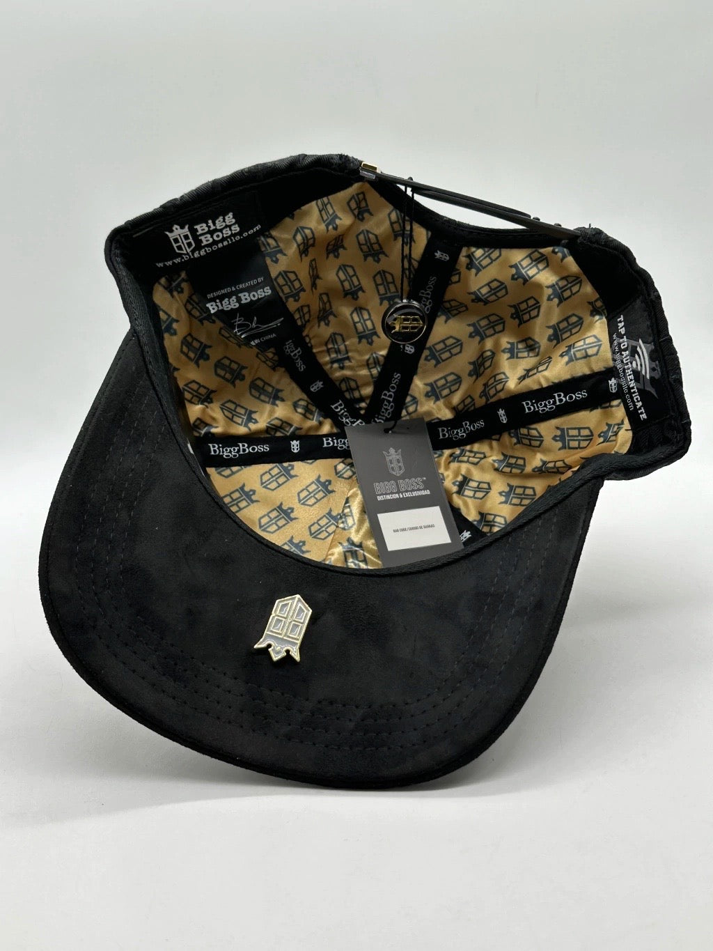 LA Cruz Black & Gold